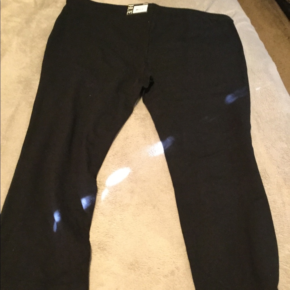 HUE Capri leggings